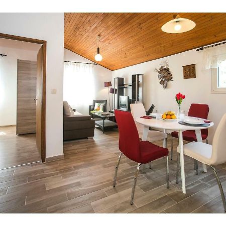 Apartment Goga'S Retreat In Marina Ngoại thất bức ảnh